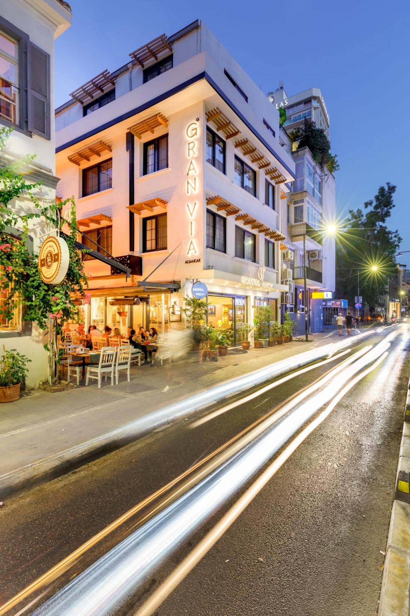 Hotel Gran Via Alsancak Esmirna Exterior foto