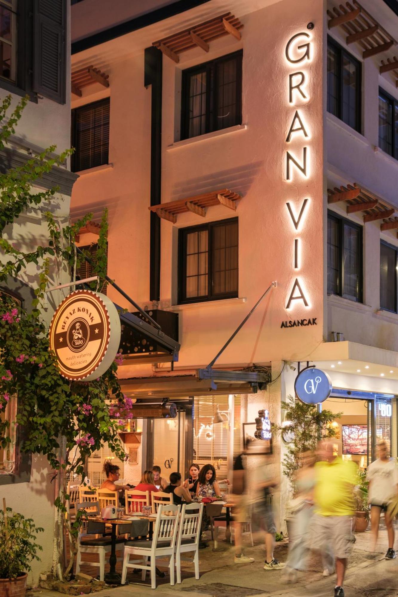 Hotel Gran Via Alsancak Esmirna Exterior foto